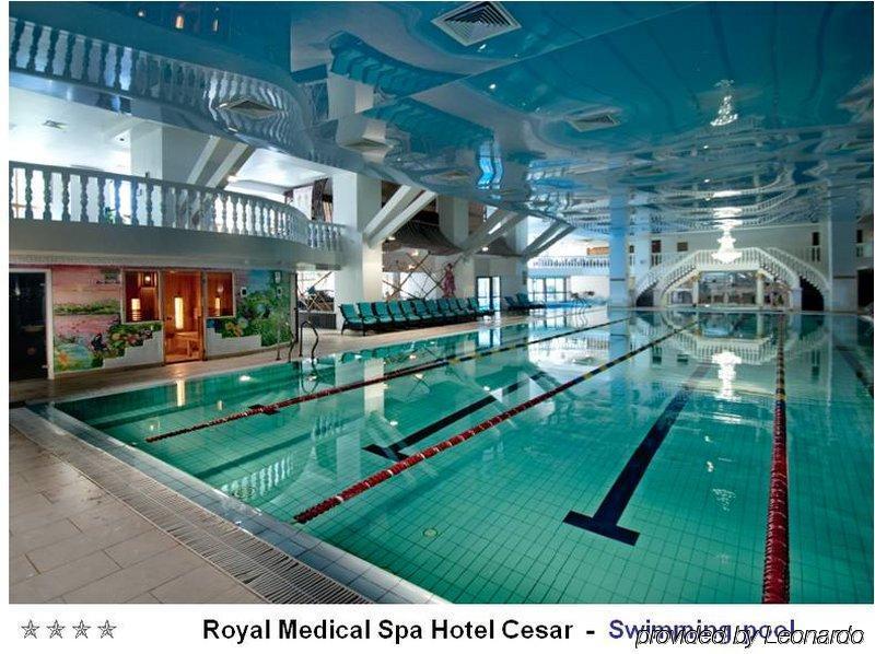 Отель Royal Medical Cezar Трускавец Экстерьер фото